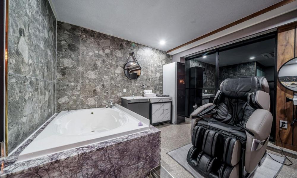 G7 Hotel Dongducheon Екстериор снимка
