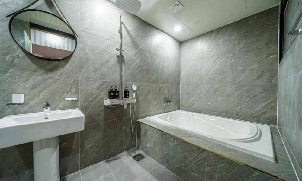 G7 Hotel Dongducheon Екстериор снимка